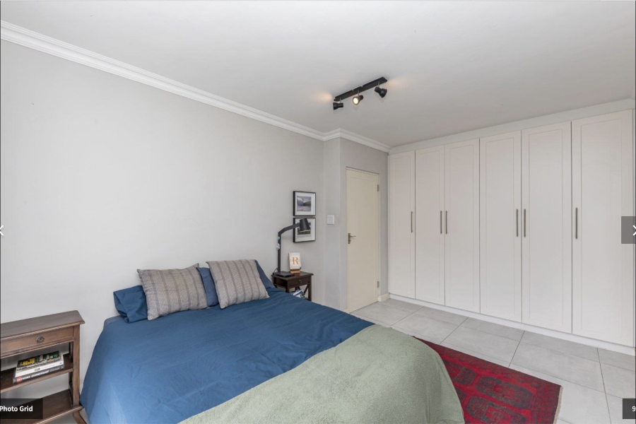 To Let 1 Bedroom Property for Rent in Sea Point Western Cape